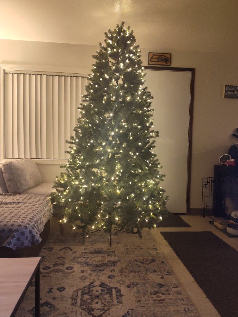 8ft Pre Lit Artificial Christmas Tree 🎄