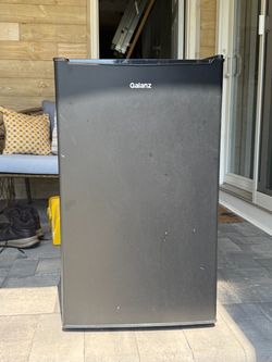 Mini (Dorm) Refrigerator