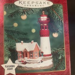 VTG 2000 Hallmark Keepsake Lighthouse Greetings Ornament Magic Lights 