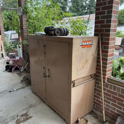 Gang box