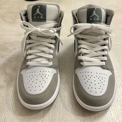 Air Jordan 1 Mid