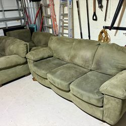 FREE Couch Set – Sleeper Sofa, Loveseat, Chair & Ottoman