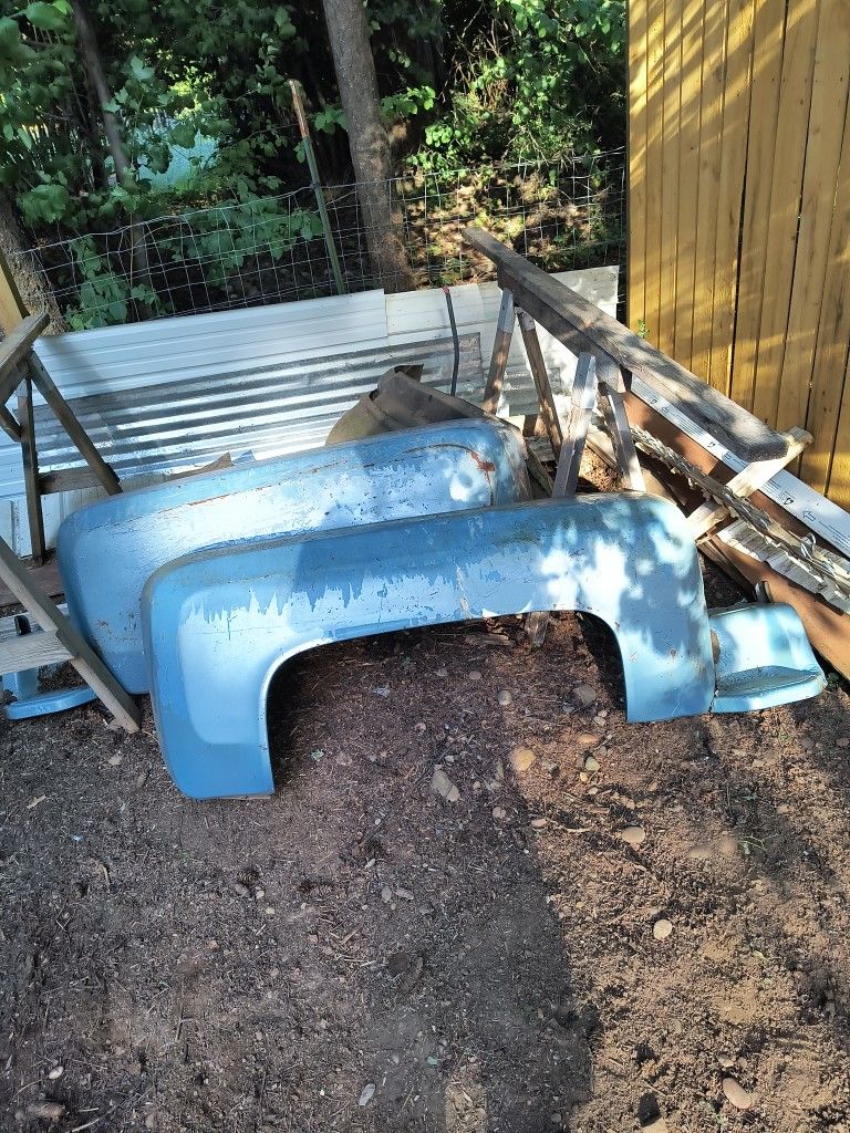 Rear Fenders