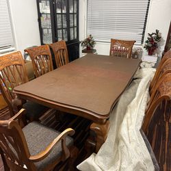 Ashley Furniture Signature Design Cherry Oak Dining Table with 6 Chairs