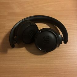 JBL headphones 