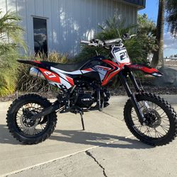 New 125cc Dirt Bike 