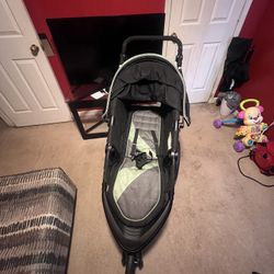 Graco Fast Action Jogger LX Stroller