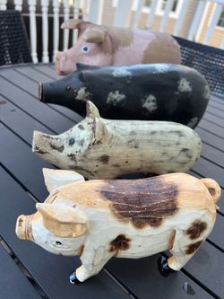 Wood Carved Pigs (set of 4)