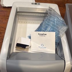 Cat liter box - self cleaning