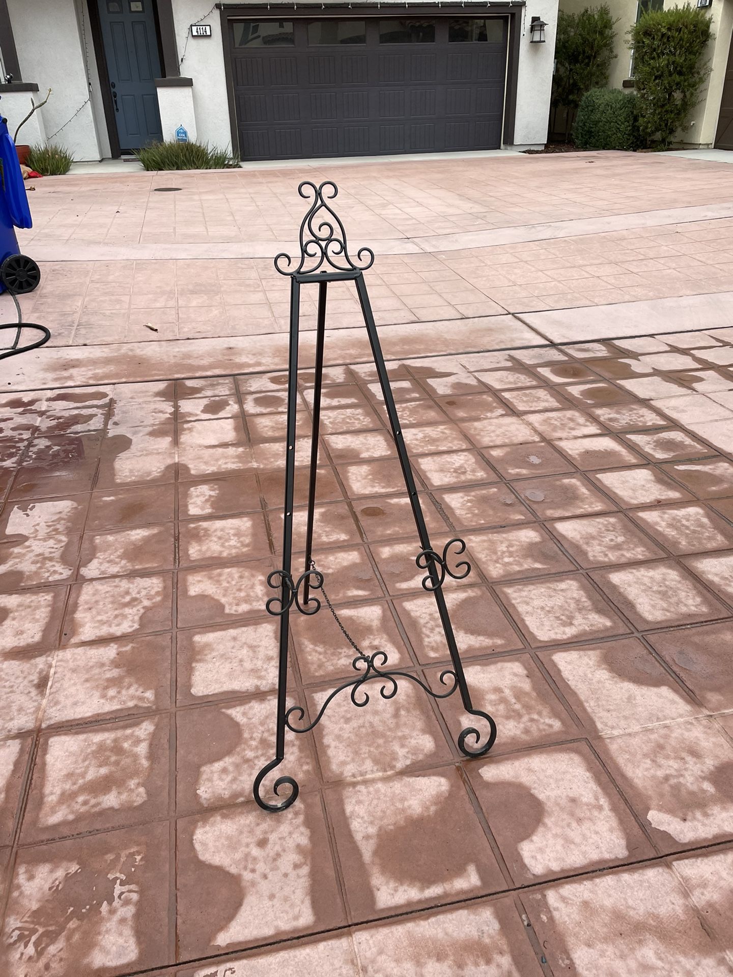 Artistic Easel