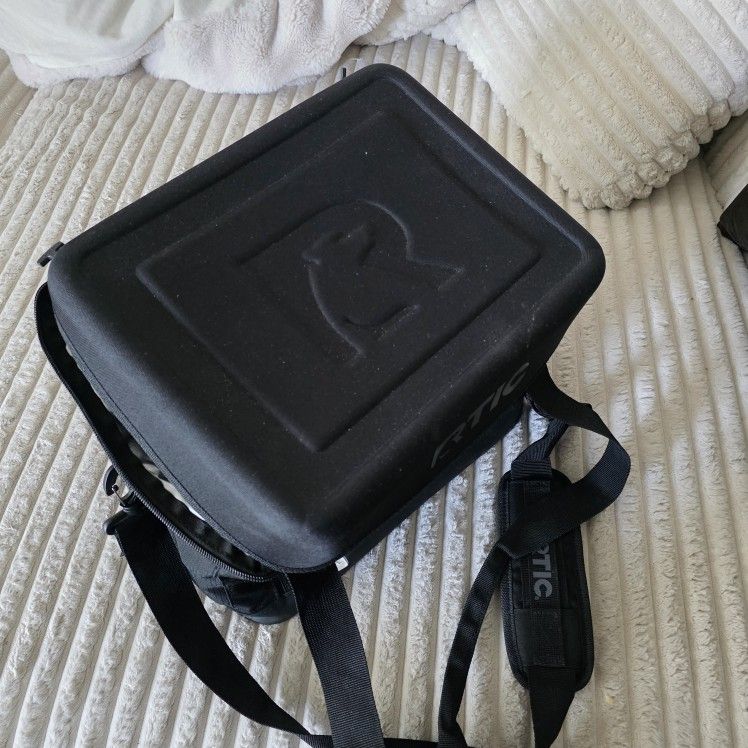 Rtic Cooler