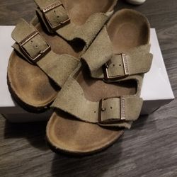 6 1/2 Birkenstocks 