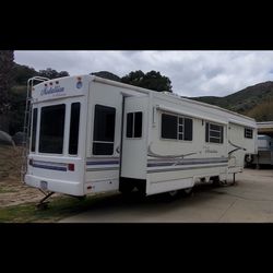  FOR SALE- Medallion 5th Wheel by McKenzie (Monaco Coach) COMPLETELY REDONE‼️