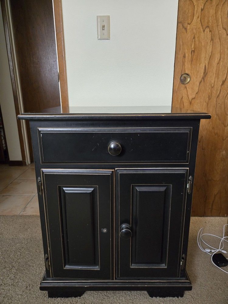 Black Nightstand And Dresser Set