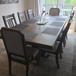 Dining Table With Leaf And 8 Chairs