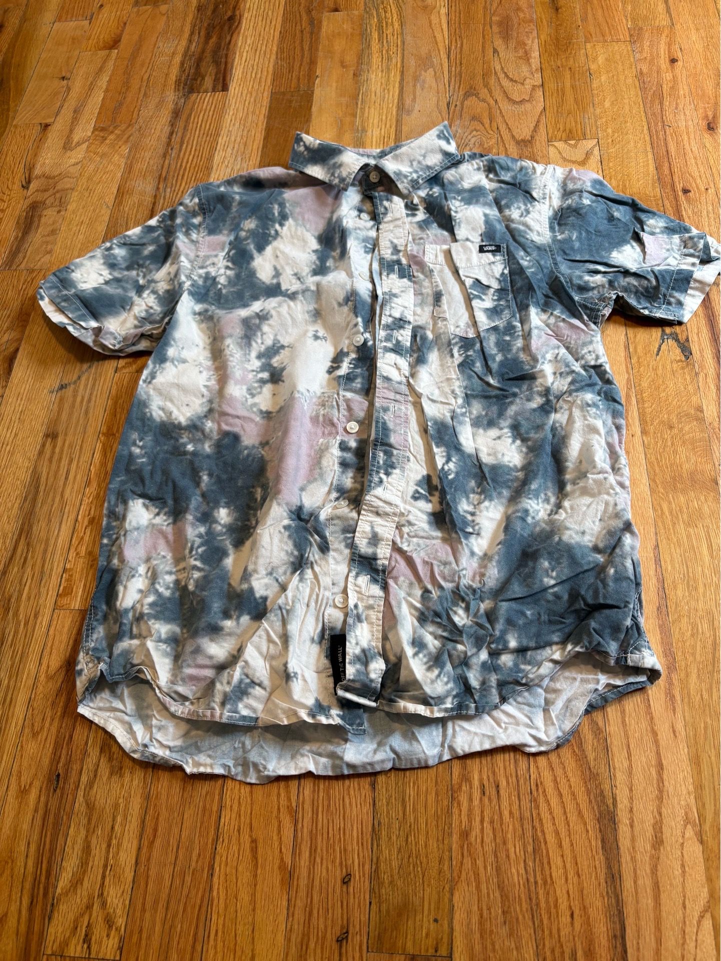 Tie-Dye Short Sleeve Men’s Button Up: Small