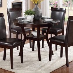 5 PCS Mosely Collection Dining table set  Now In Sale 649.00 Hot Buy! Free Delivery 🚚 