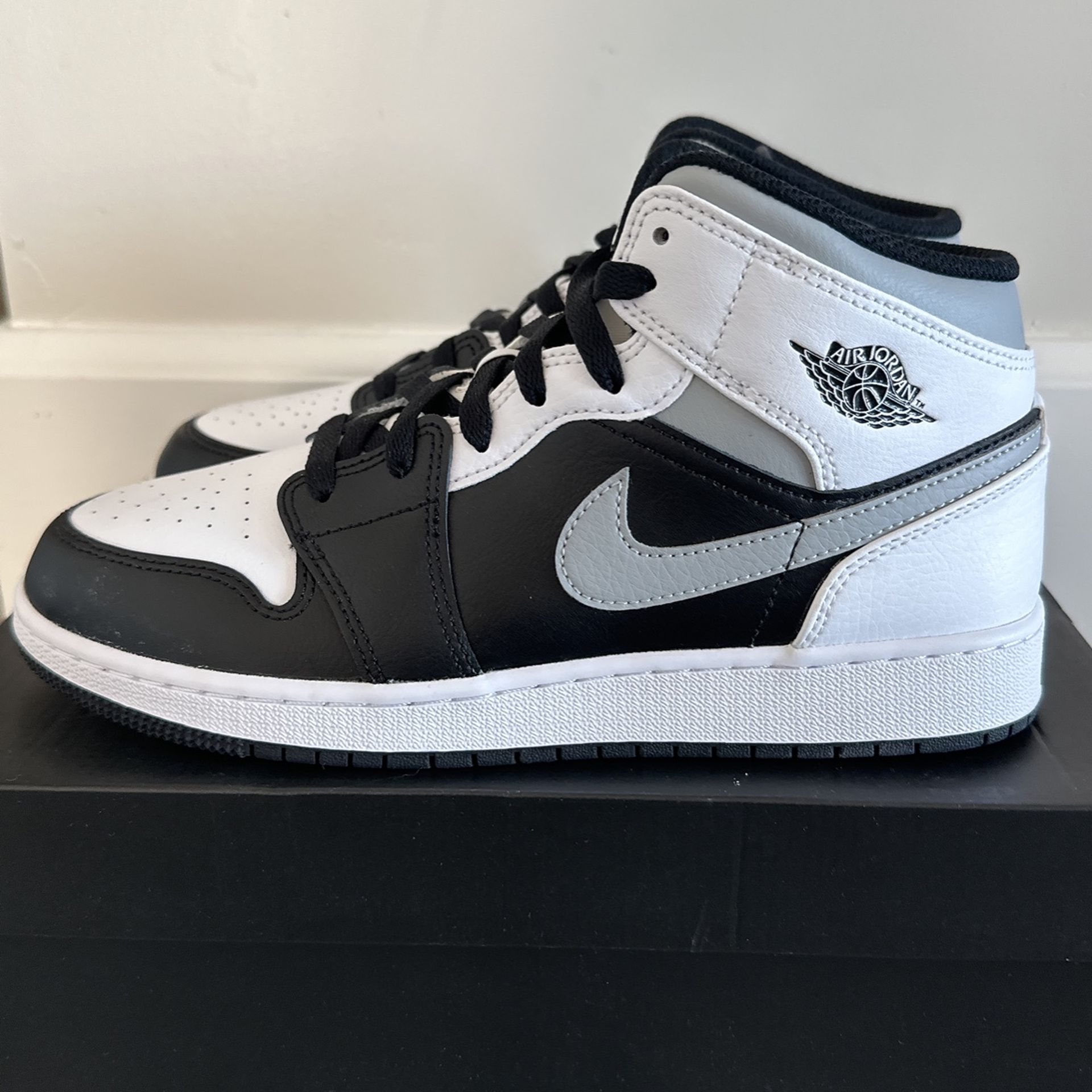 Jordan Mid White Shadow Youth Size