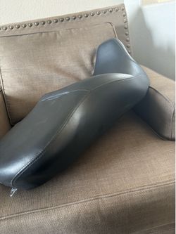 Harley Davidson tour seat