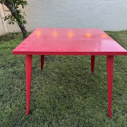 Steel Red Table and Chairs 