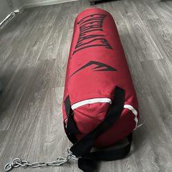 Everlast Boxing Bag With Stand