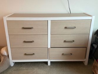 Dresser/nightstand/bookshelf