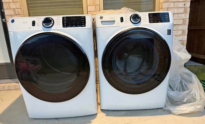 Washer & Dryer Set - Only Used a couple of Times - Under Warranty