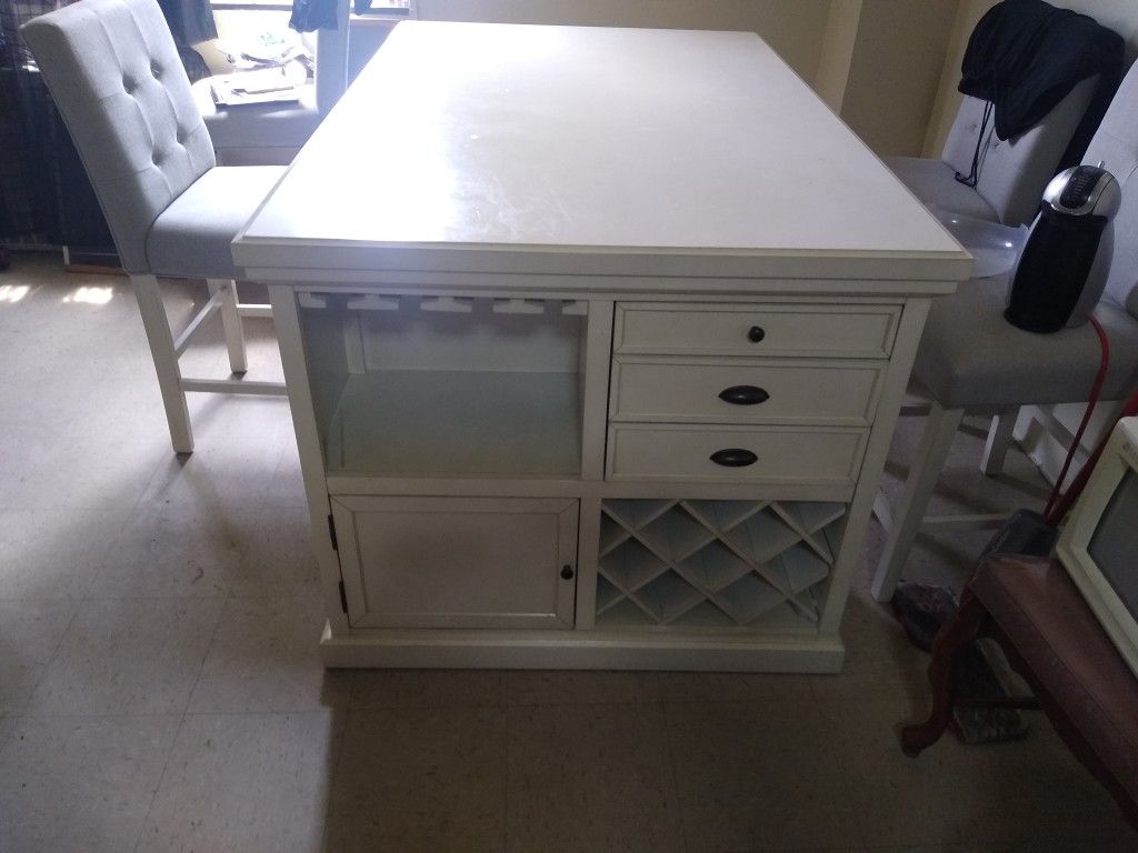 Kitchen Table (Large) And 4 Chairs