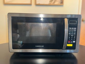 Farberware 1000W Stainless Steel Microwave