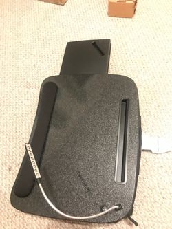 Potable computer desk with lamp