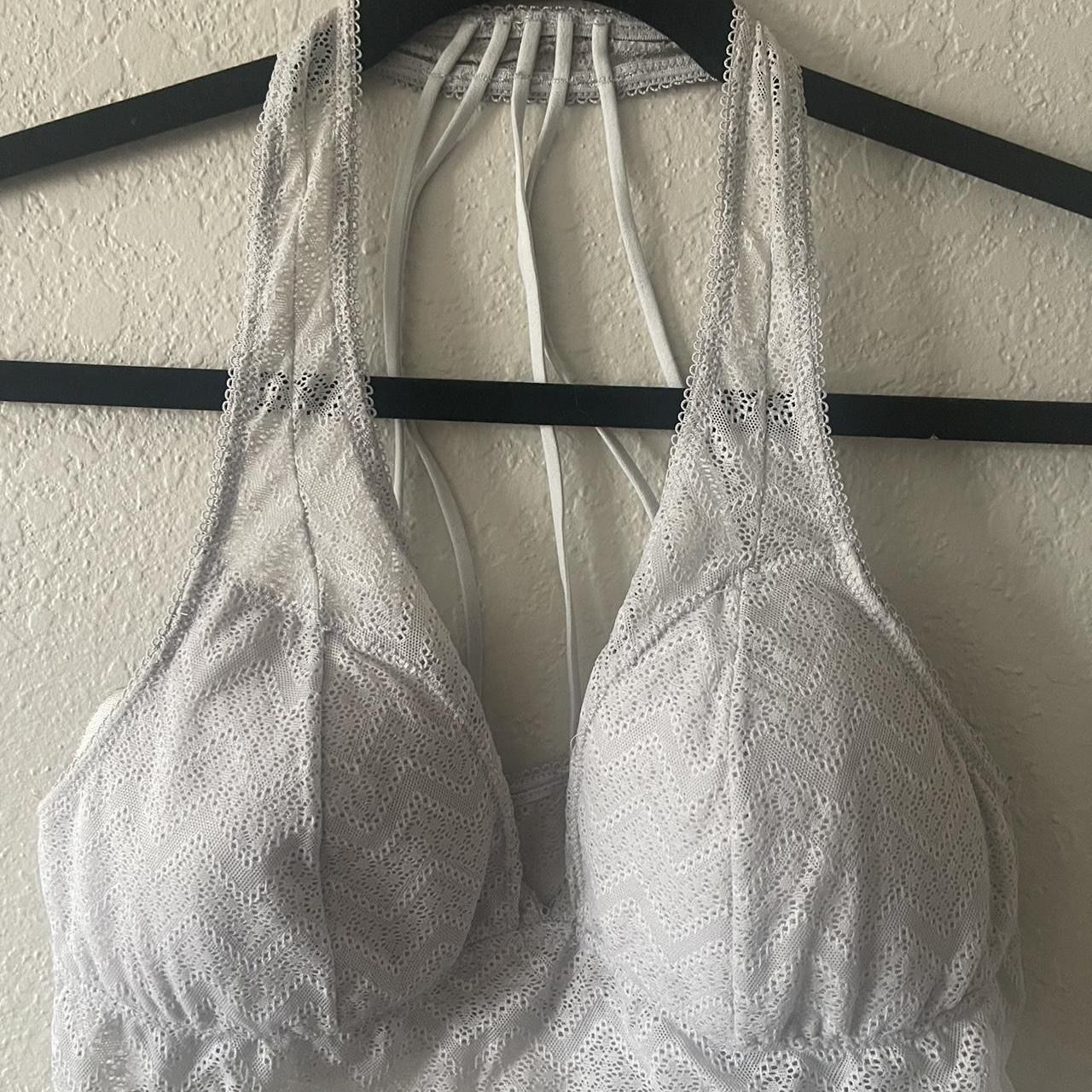 Flirtitude, Women’s Light Blue Removable Pads Strap Back Lace Bralette, Size M