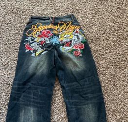 BRAND NEW never worn jeans size XS