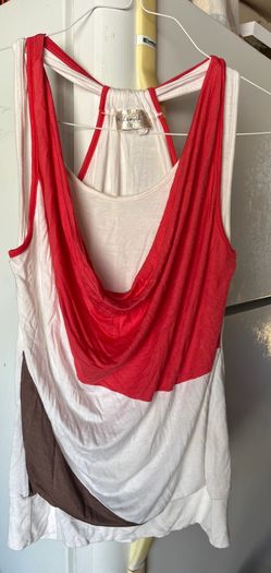 NEW  XSmall and S Tops or Shirts SALE ONLY  $3 each or 2X $5 🎉