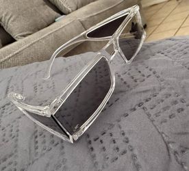 Fashion sunglasses