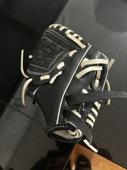 Kids beginner baseball glove