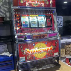 Arabesques Slot Machine 