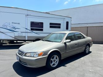 2000 TOYOTA CAMRY LE