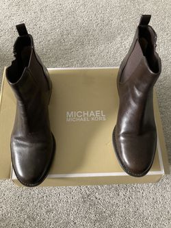 Michael Kors Women Shows Size 7M