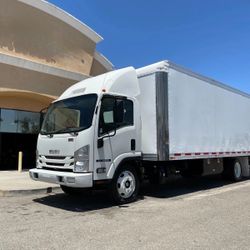 2020 Isuzu NRR 24ft box truck Financing LLAME A 949 seis7seis 7cinco cinco 2