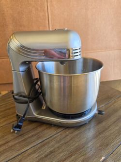 Dash mixing bowl
