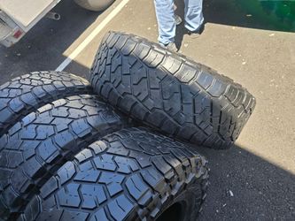 4 used tires Lt35x12.50r17 Toyo RT trail Open Country $299.00 all4