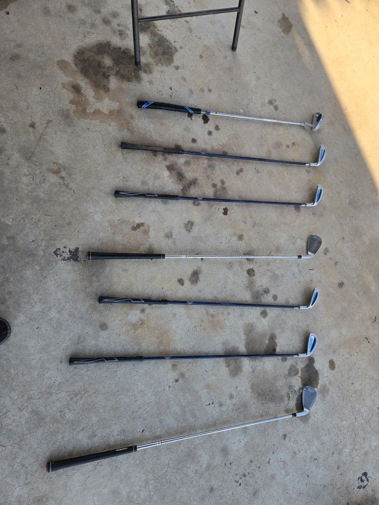 Jr's Golf Clubs
