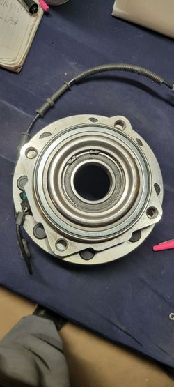 2011-----2016 Ford f- 250, f-350 super duty  front wheel bearing