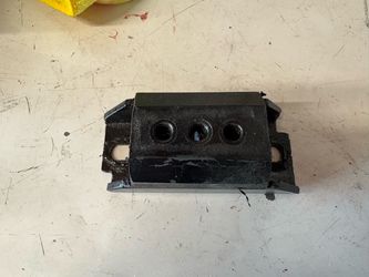 Transmission mount