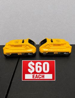New Dewalt 20V Max XR 4.0Ah Battery