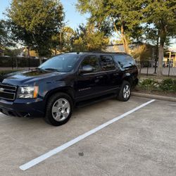 I am selling my 2010 1500 LT Chevy suburban. It has 153,000 miles runs great 5.3 AC ice cold no check engine light clean title in hand power windows p
