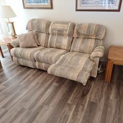 Couch w Recliner