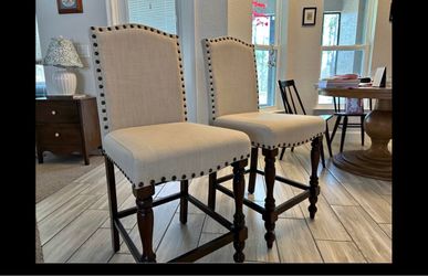 Island chairs