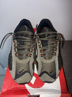 Air Max (Size 9.5)
