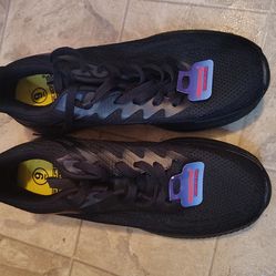 Brand New Geers  Comfort Foam Men's Sneakers size 9